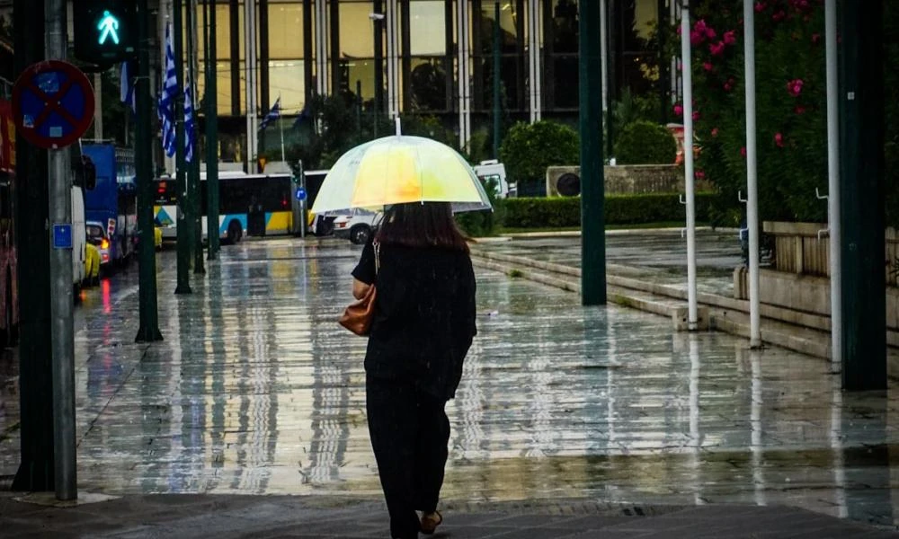 Καιρός: Τοπικές βροχές με ομίχλες και υγρασία αναμένονται σήμερα Τρίτη 2 Ιανουαρίου